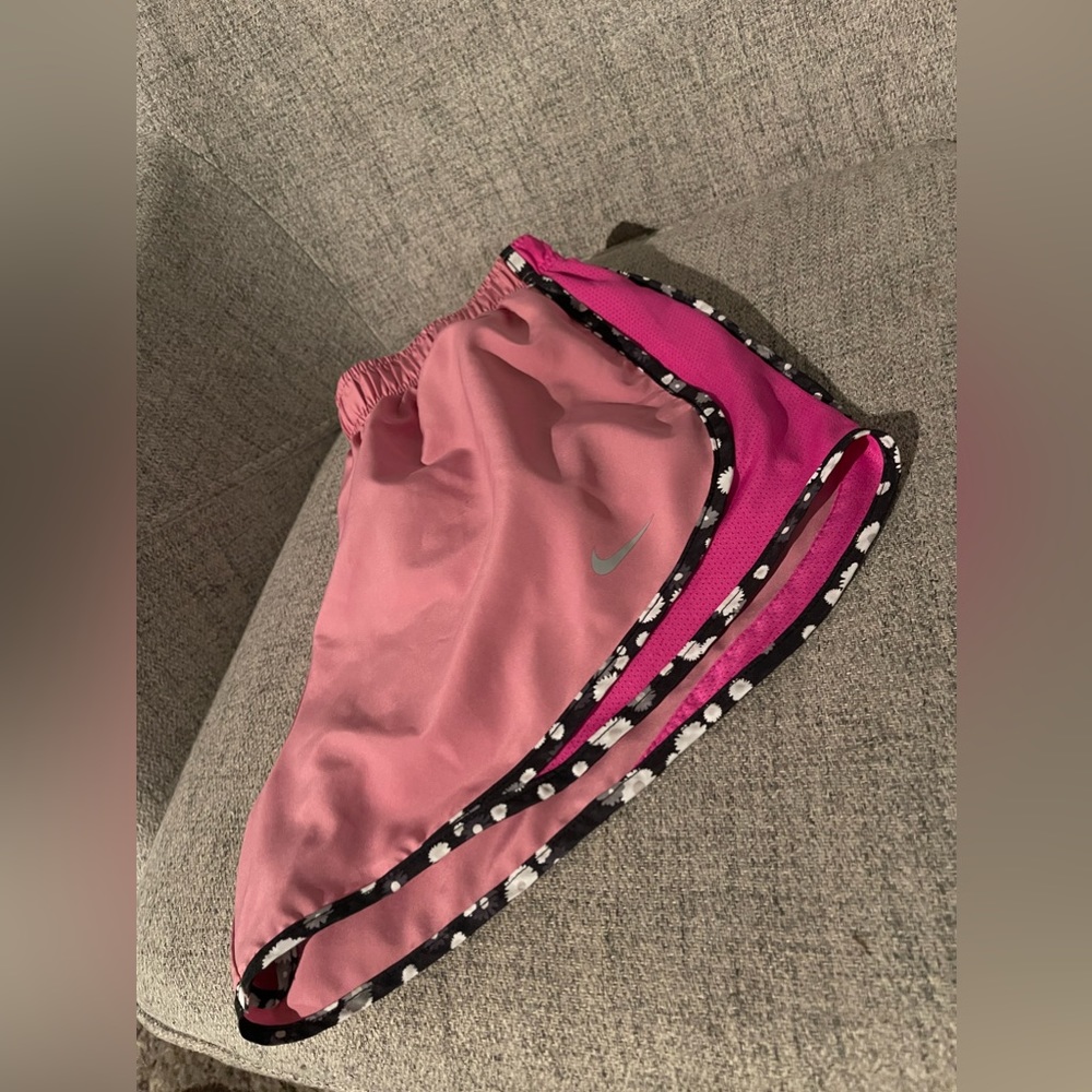 Nike shorts! Size M. Like new.